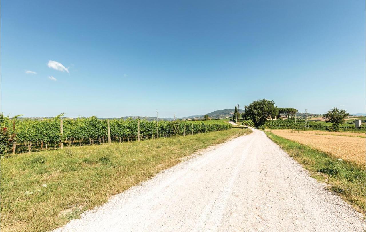 Amazing Apartment In Giano Dellumbria Pg Giano dellʼUmbria Екстериор снимка